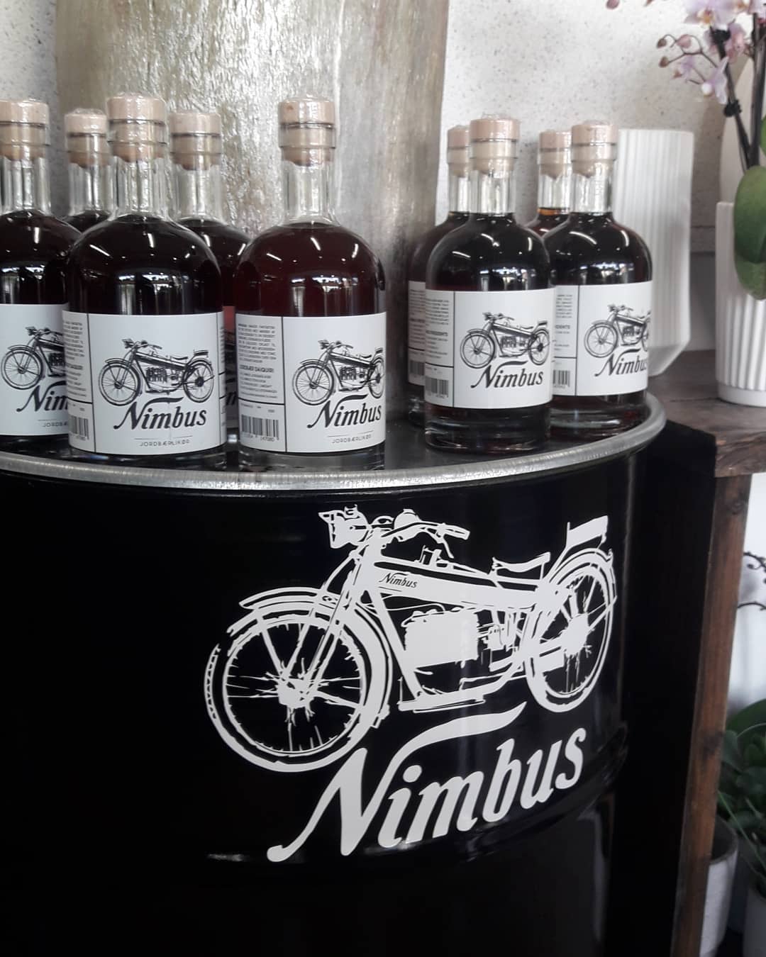 Nimbus likører på bord
